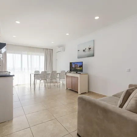 아파트호텔 Interpass Vau