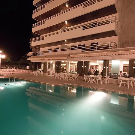 Interpass Vau Aparthotel