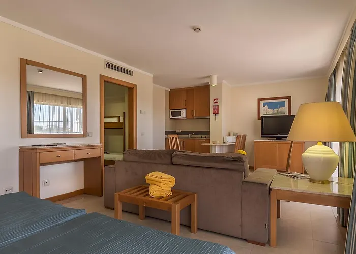 Apartmanhotel Interpass Vau 4*