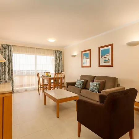 Interpass Vau Hotel apartamentowy 4*
