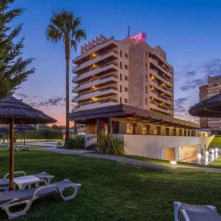 Hotel apartamentowy Interpass Vau