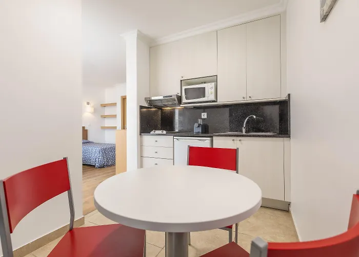 Aparthotel Interpass Vau 4*